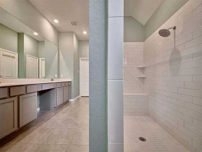 23534 Terreti Brook Dr — Photo 28