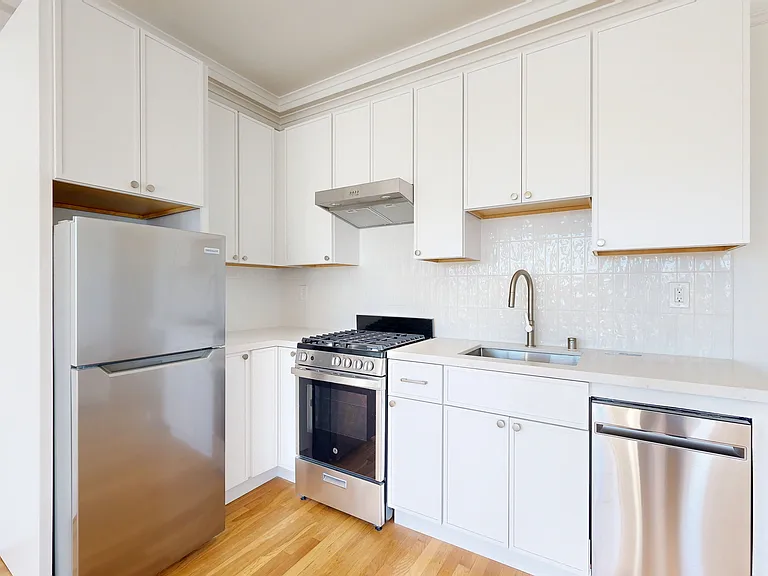 1801 California St #505 — Photo 2