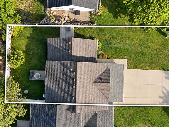 3rd image of 2163 Dakota Ave