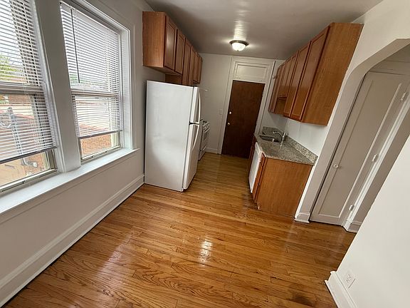 5th image of 4608 N Elston Ave #2