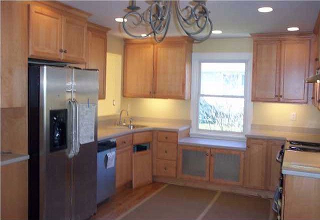 2nd image of 17 Powell Ave