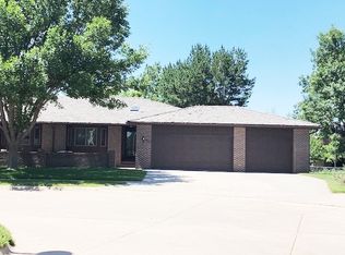 4612 Pony Express Rd, Kearney, NE 68847