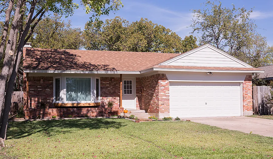 628 Dumont Dr