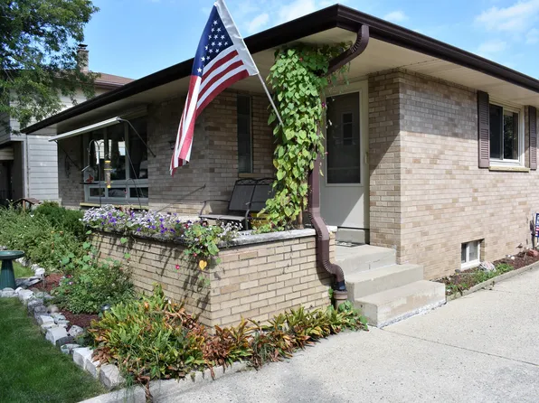 4836 S 21st St, Milwaukee, WI 53221