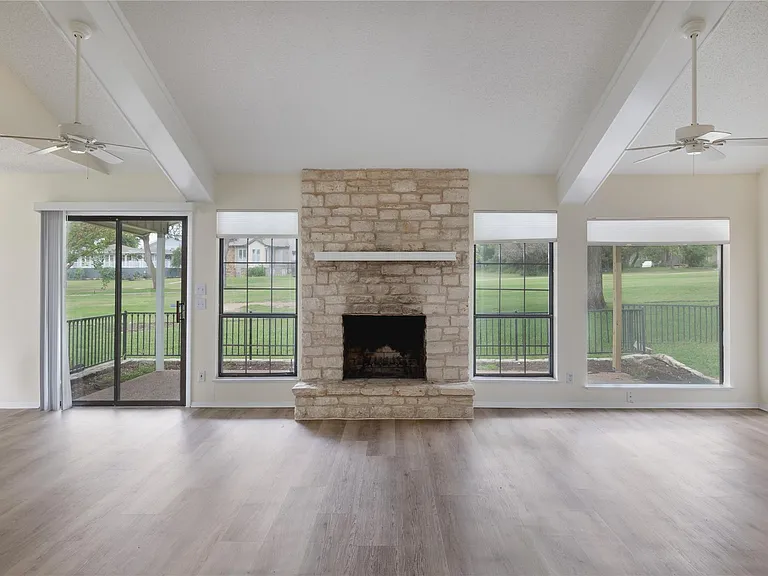 611 Lido St — Photo 5