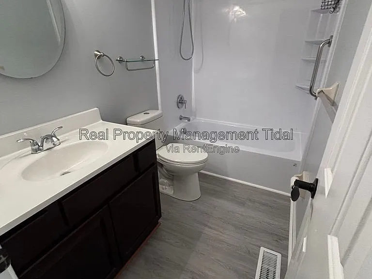 639 Biltmore Dr — Photo 36