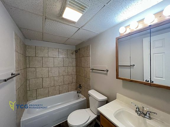 5th image of 2404 Marquette Rd APT 7