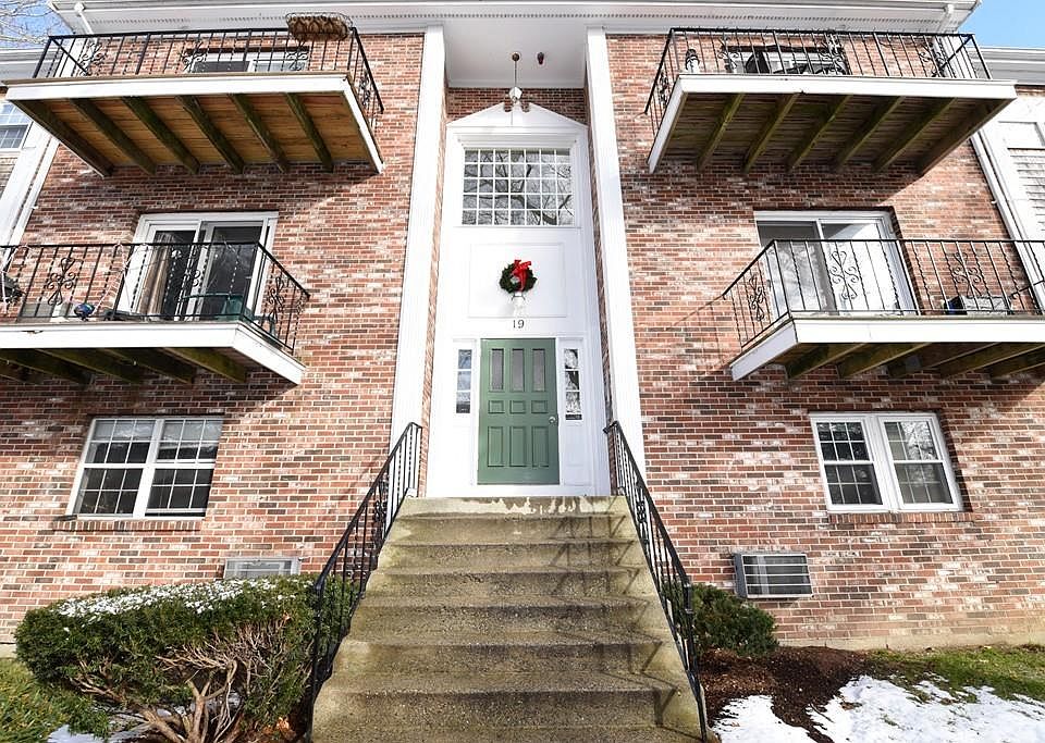 1st image of 19 Chapel Hill Dr APT 6