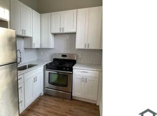 10452 S Avenue M #2, Chicago, IL 60617