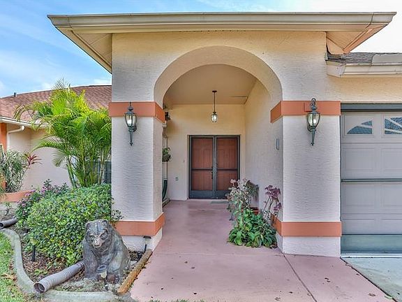 2nd image of 8720 Bel Mere Dr