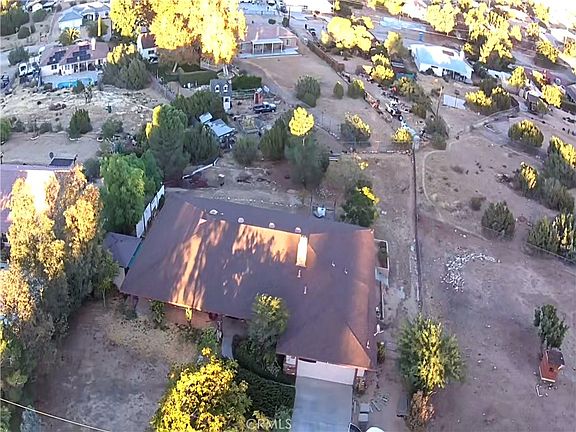3rd image of 7889 Gaylop Ave