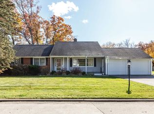 201 Crestview Rd, Manchester, NH 03104