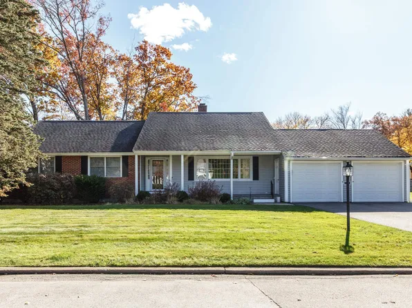 201 Crestview Road, Manchester, NH 03104