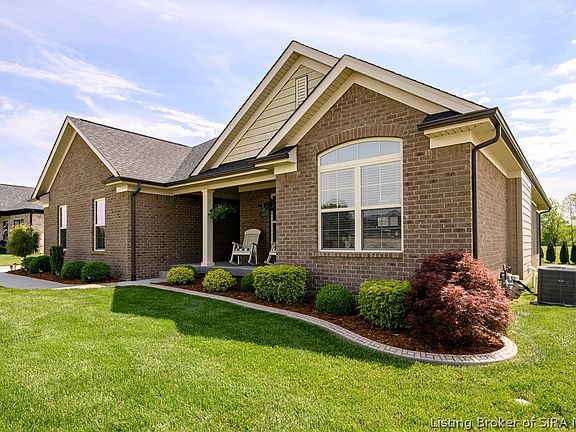 2nd image of 1729 Champions Pointe Parkway