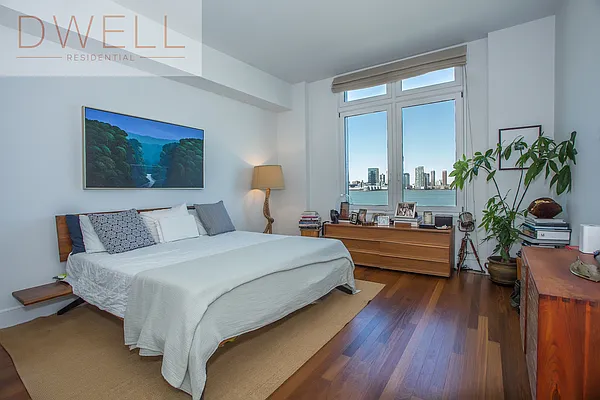 Rented by Dwell Residential Inc | media 9
