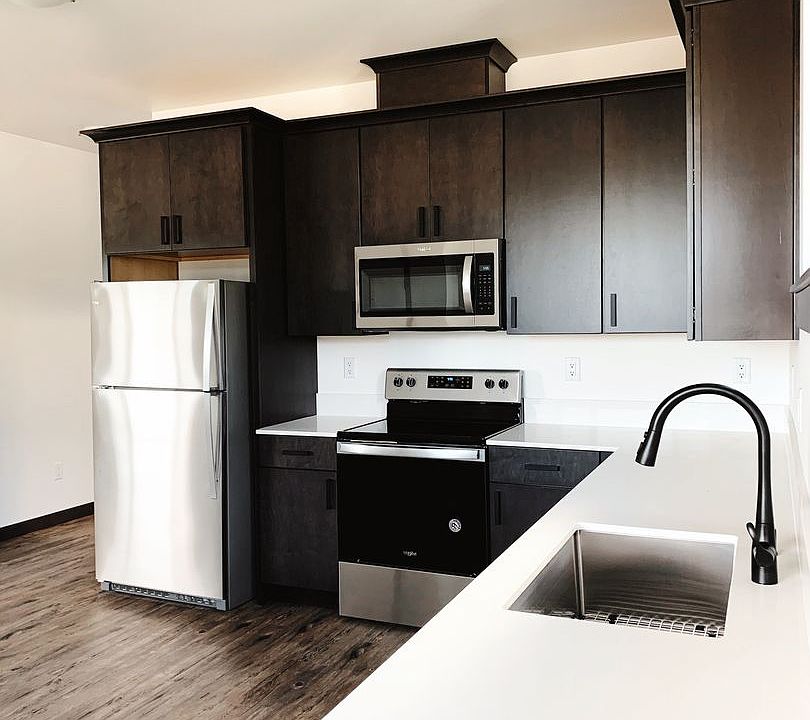 2nd image of 6101 Vista Dr #6103