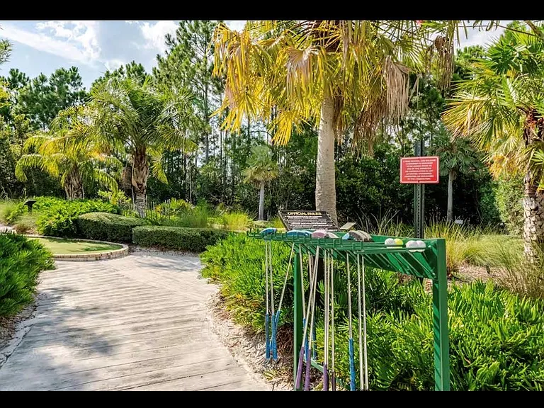 354 Captiva Dr — Photo 32