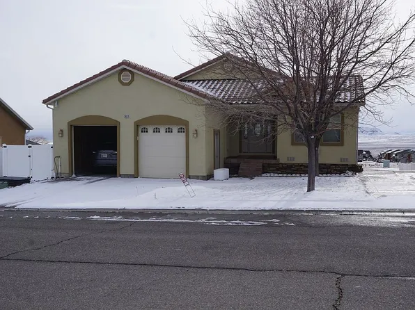 3033 Fairway View Dr, West Wendover, NV 89883