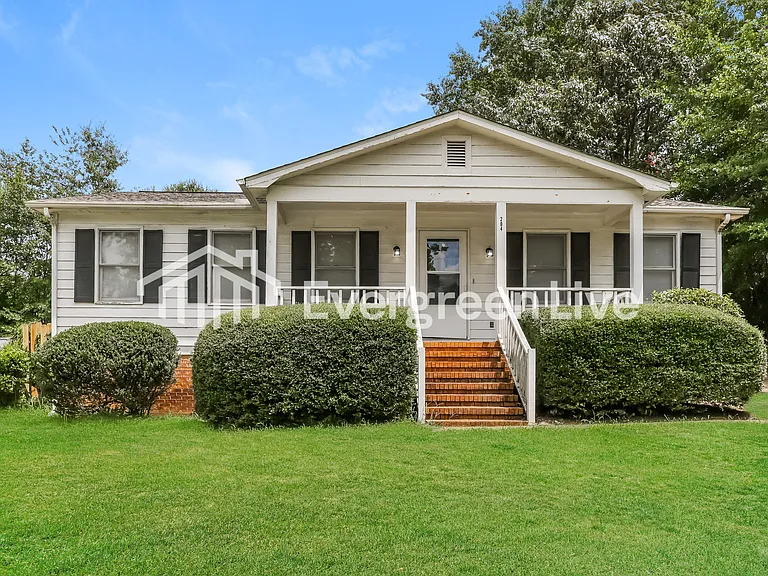 204 Belair Rd — Photo 1