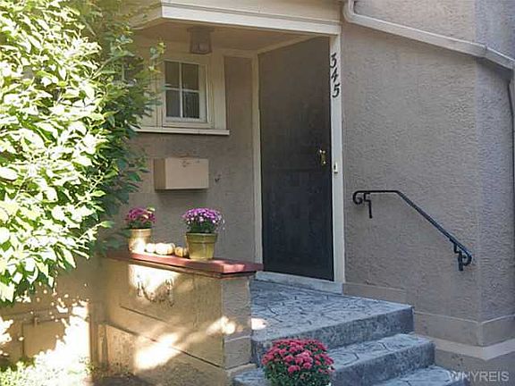 2nd image of 345 Woodbridge Ave