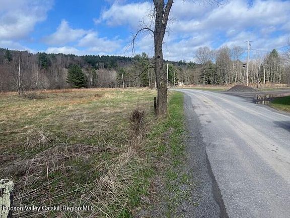 3rd image of 184-210 Silver Springs Rd