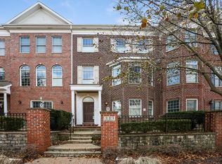 313 Big Rail Dr, Naperville, IL 60540
