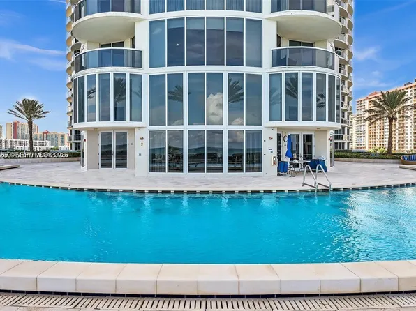 17201 Collins Ave APT 2409, Sunny Isles Beach, FL 33160