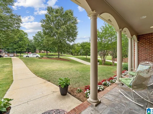 282 Kensington Ln, Alabaster, AL 35007