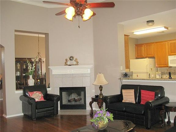4th image of 11631 Sonoma Dr