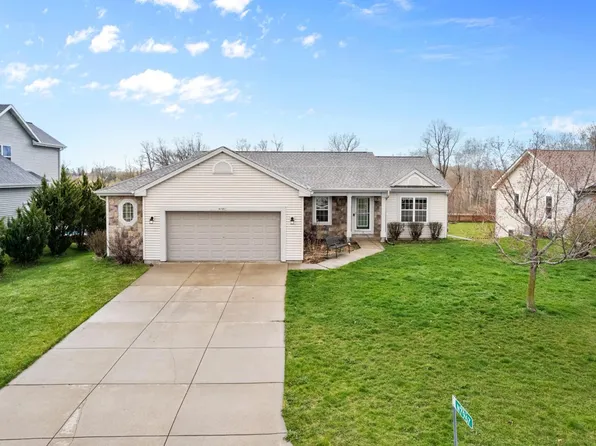 N7967 Woody LANE, Ixonia, WI 53036