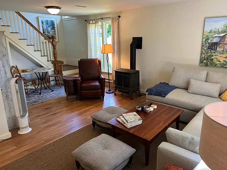 10214 SW Burton Dr — Photo 8