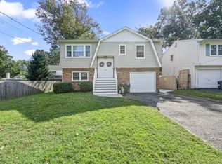 2 Walden Ave, Leonardo, NJ 07737