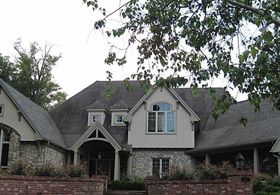 1st image of 450 Deer Creek Ln