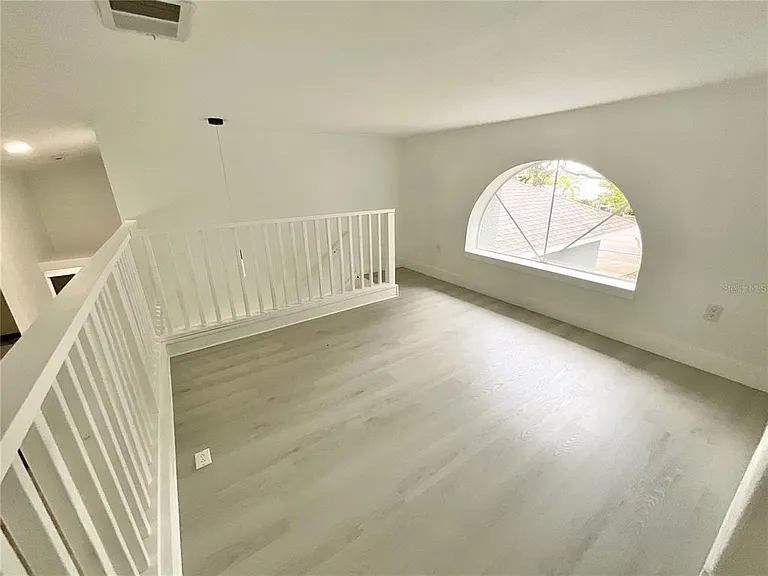 1307 Belcher Dr — Photo 12