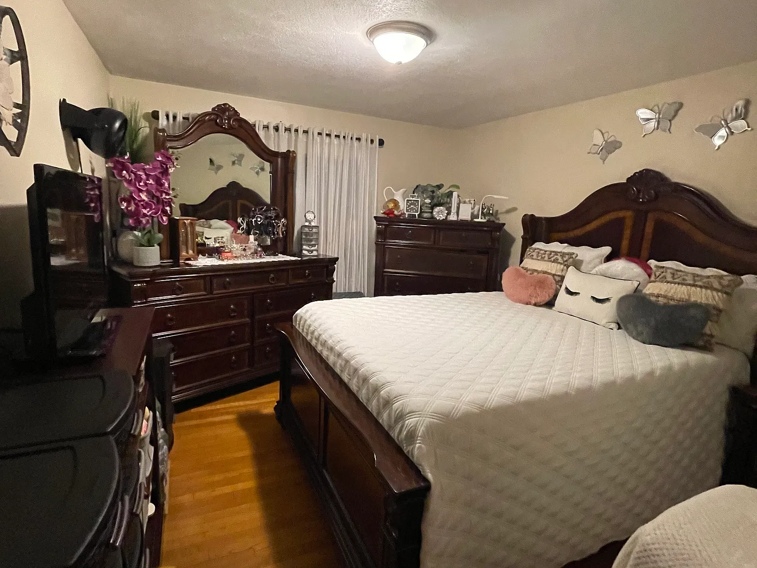 1 bed, 770 sqft, $2,100 — Photo 3