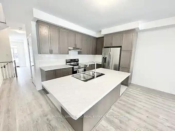 4th image of 87 Shepherd Dr
