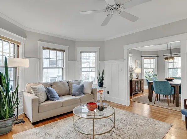 100 Melrose St #1, Arlington, MA 02474