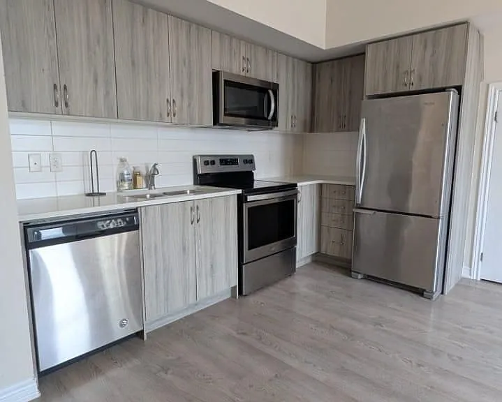120 Watson Pkwy N #5 — Photo 4