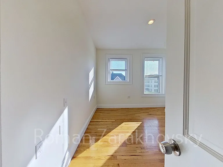 10 Brainerd Rd #32 — Photo 5