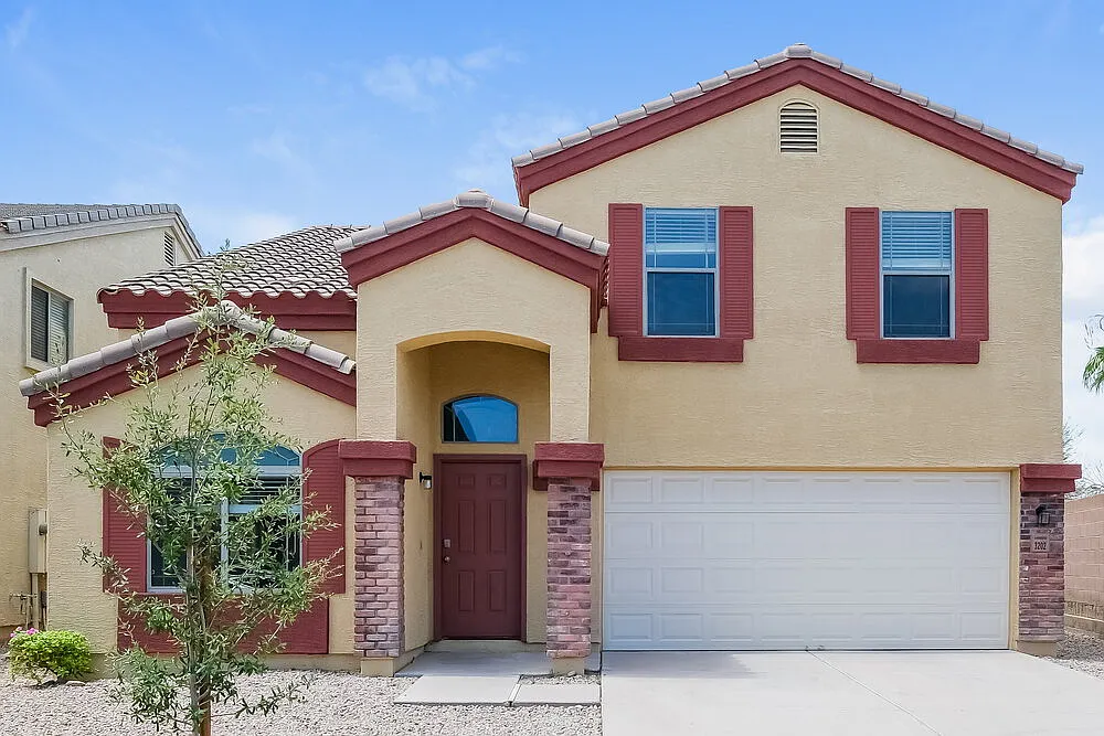 4 bed, 2.5 bath, 2145 sqft, $2,065 — Photo 1