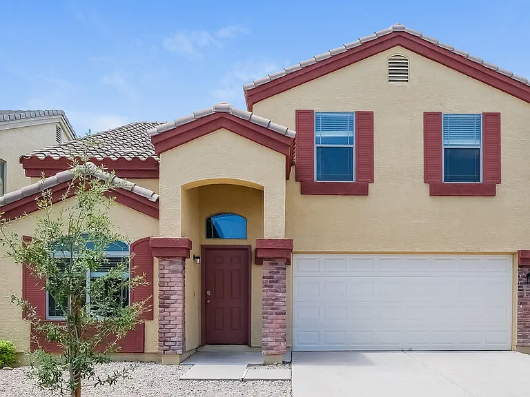 3202 S Justin Dr — Photo 1