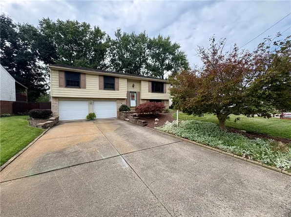 556 Catskill Dr, Pittsburgh, PA 15239