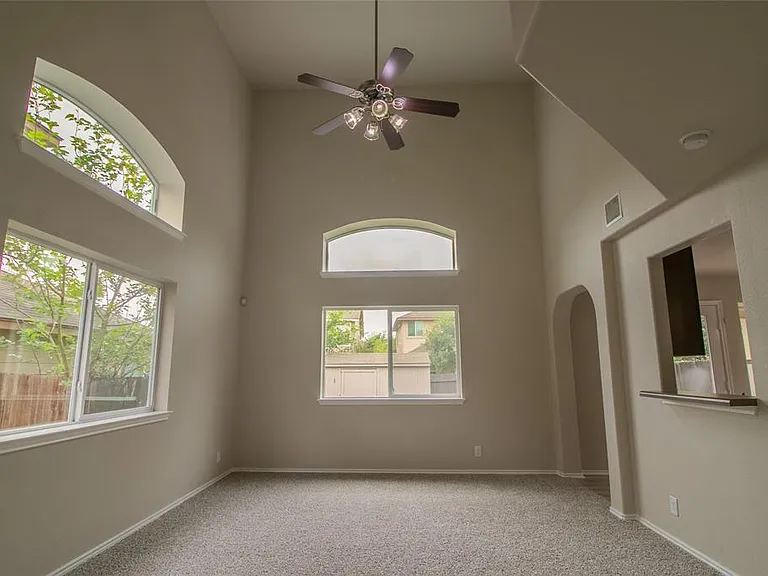 117 Otono Loop — Photo 3