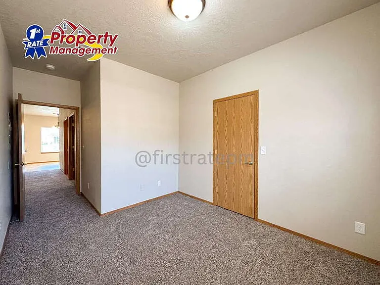 1949 E Wilson Ln #D — Photo 10