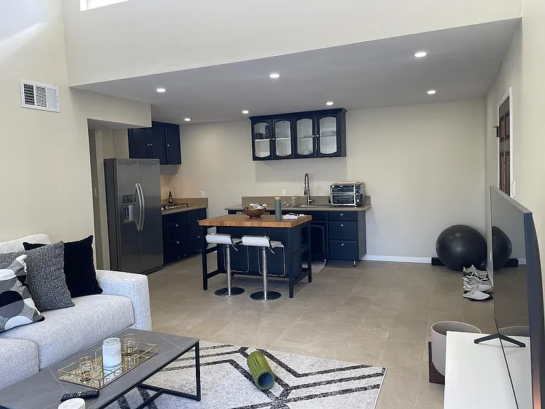 5700 Etiwanda Ave #240 — Photo 11