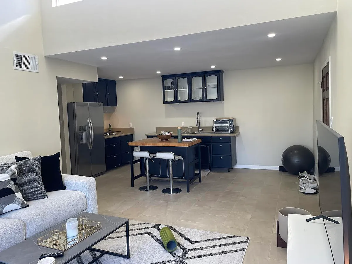 Building Photo - 5700 Etiwanda Ave #240