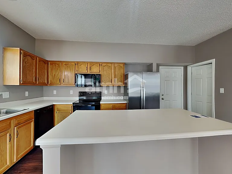 1355 Round Lake Rd — Photo 3