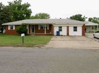 401 Margaret Dr, Tuttle, OK 73089