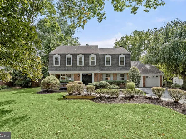 12021 Trailridge Dr, Potomac, MD 20854