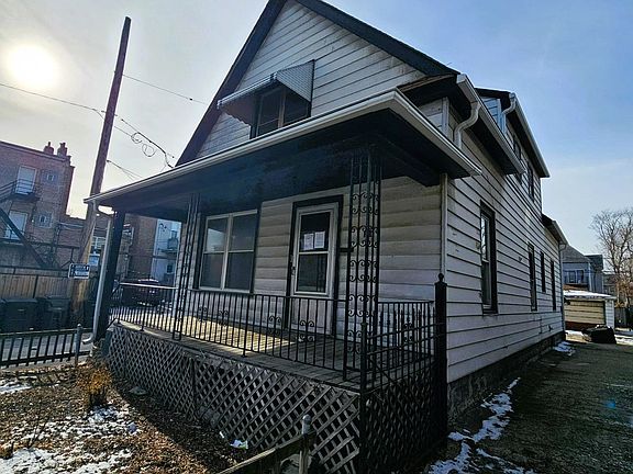 4th image of 116 N Laramie Ave